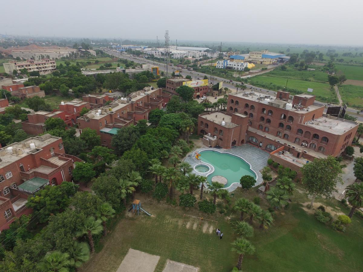Magsons Resorts Vrindavan Kosi Eksteriør bilde