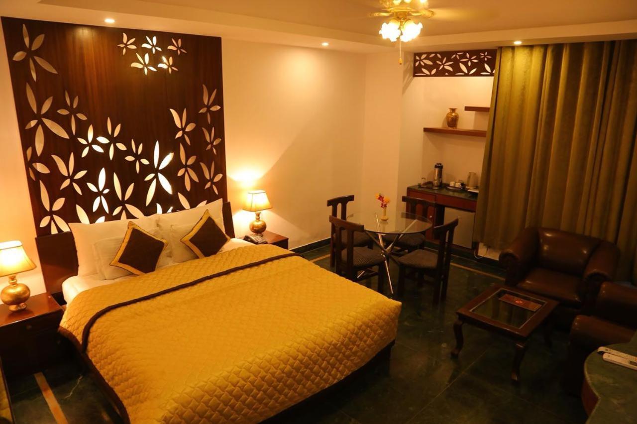 Magsons Resorts Vrindavan Kosi Eksteriør bilde